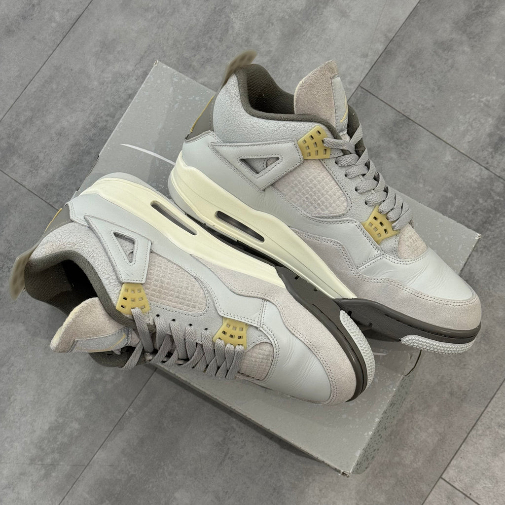 Air Jordan 4 SE Craft Photon Dust (45) - Usado