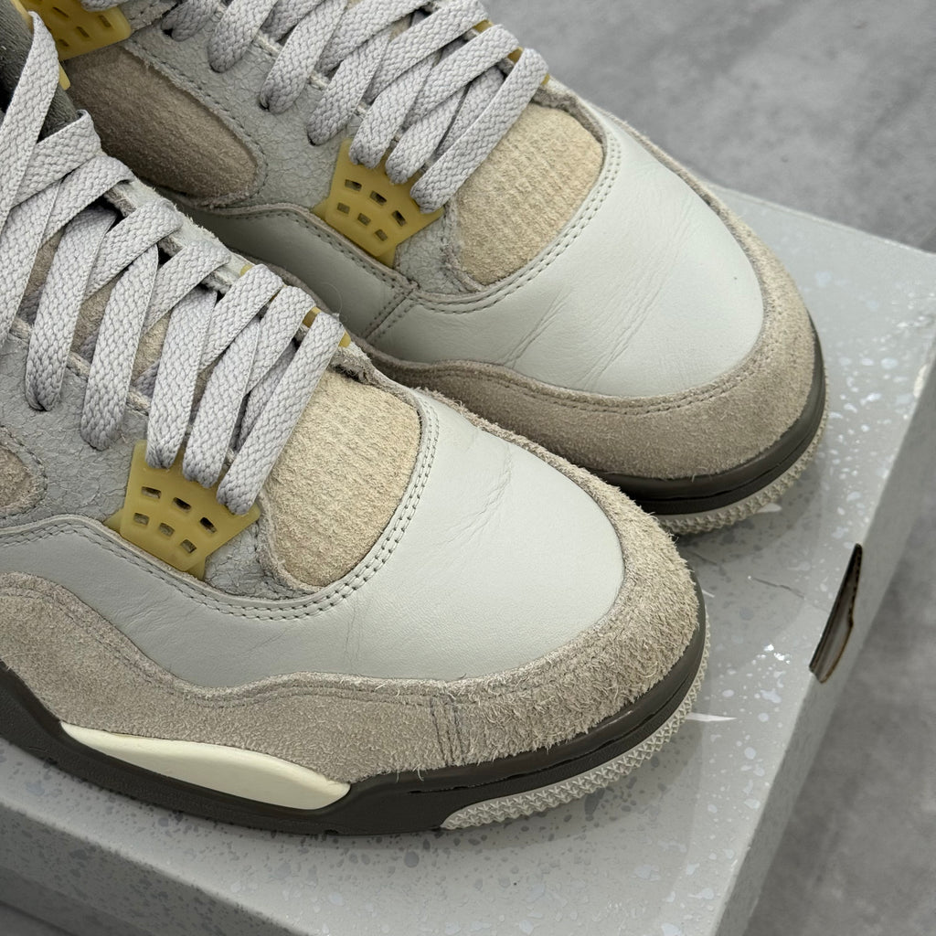 Air Jordan 4 SE Craft Photon Dust (45) - Usado