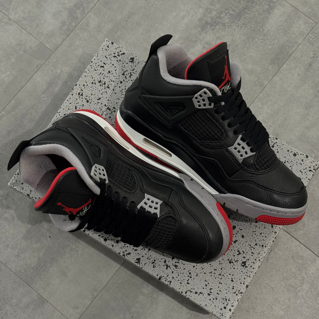 Air Jordan 4 Retro Bred Reimagined (40.5) - Usado