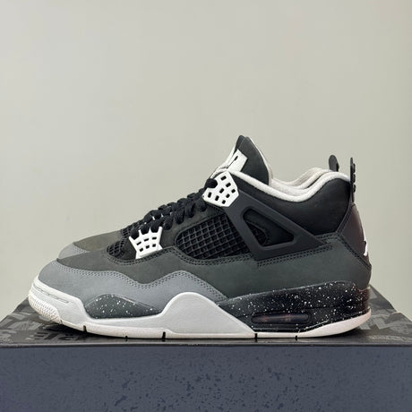 Air Jordan 4 Retro Fear (42) - Usado  – sneaker autêntico da CollectKicks