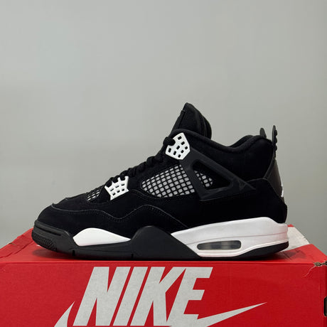 Air Jordan 4 Retro White Thunder (42) - Usado  – sneaker autêntico da CollectKicks