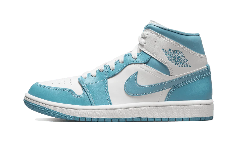 Air Jordan 1 Mid UNC lateral image