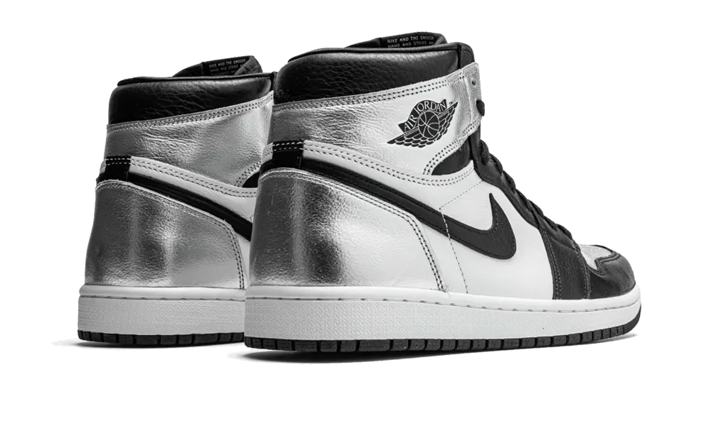 Air Jordan 1 Retro High Silver Toe back