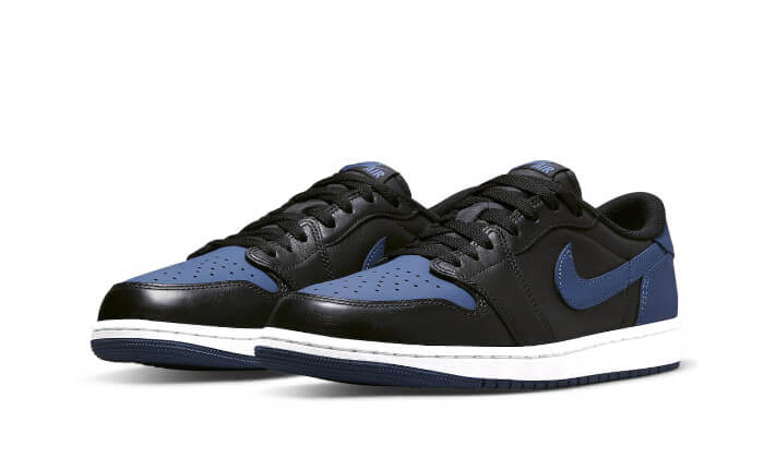 Air Jordan 1 Retro Low OG Mystic Navy frontal image