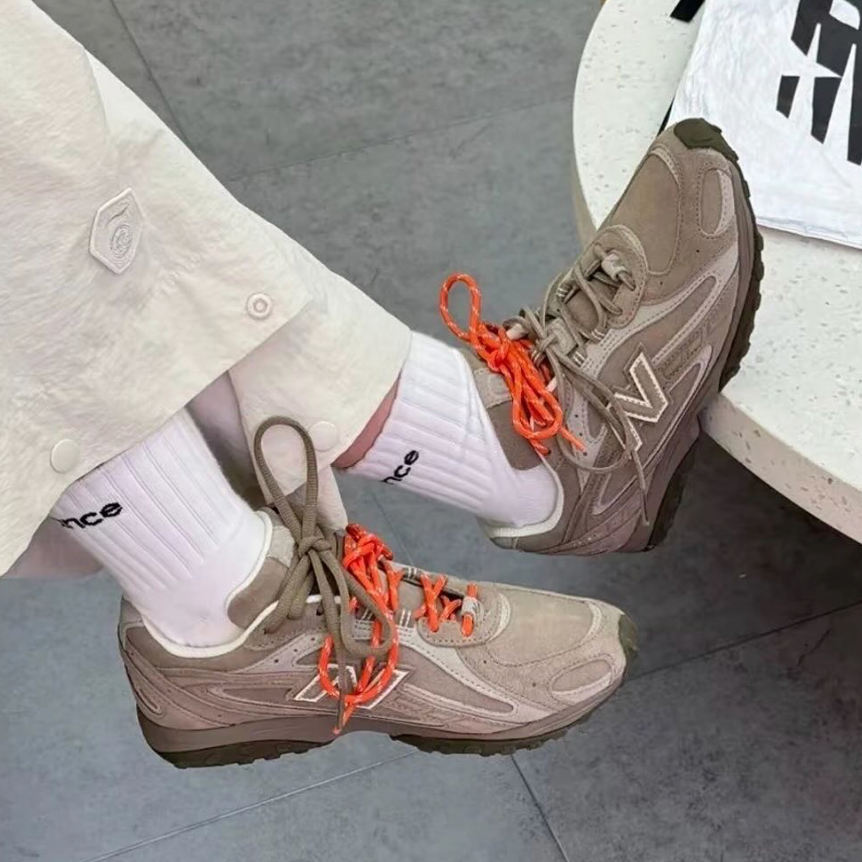 New Balance 204L Mushroom Arid Stone