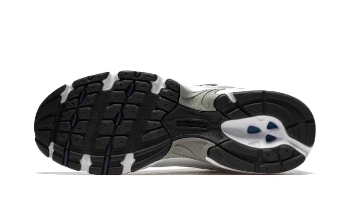 New Balance 530 White Silver Navy sole