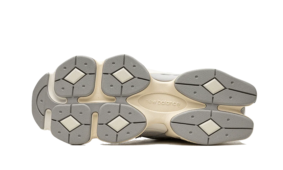 New Balance 9060 Quartz Grey sole