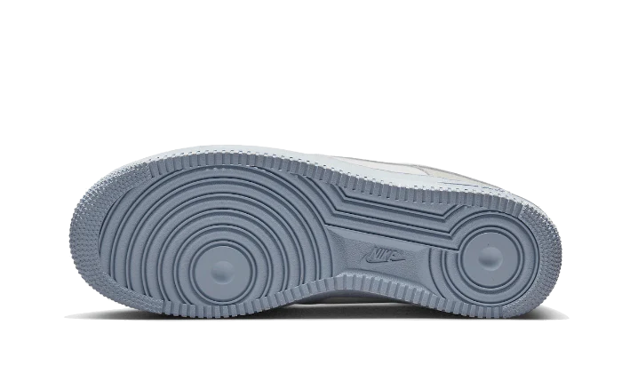 Nike Air Force 1 Low '07 LV8 EMB Summit White Blue Whisper sole