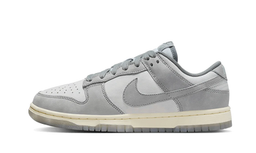 Nike Dunk Low Cool Grey Football Grey lateral