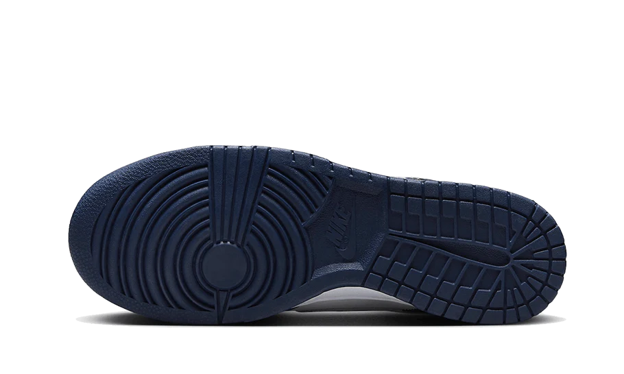 Nike Dunk Low Game Royal Navy sole