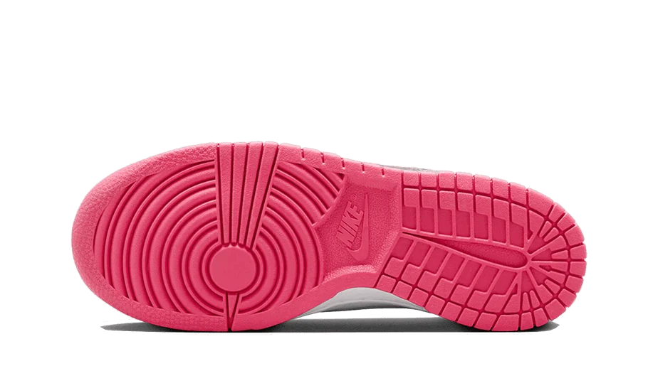 Nike Dunk Low Laser Fuchsia sole