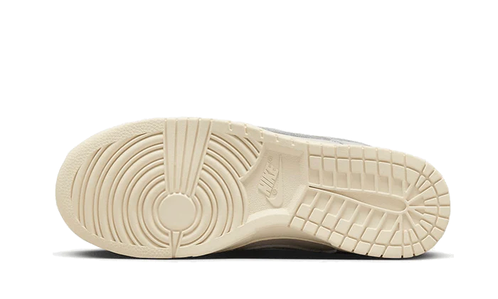 Nike Dunk Low Premium Light Orewood Brown sole