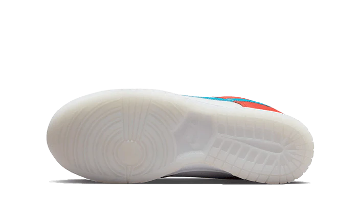 Nike Dunk Low QS LeBron James Fruity Pebbles sole