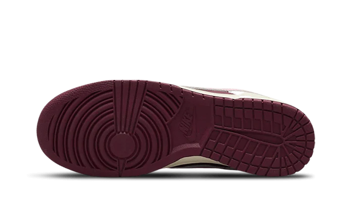 Nike Dunk Low Retro PRM Valentine's Day (2023) sole