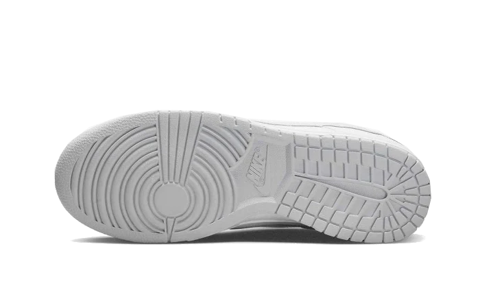 Nike Dunk Low Retro White Pure Platinum sole