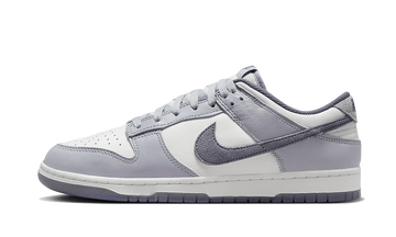 Nike Dunk Low SE Light Carbon lateral