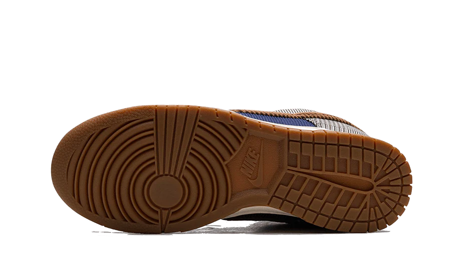 Nike Dunk Low Tweed Midnight Navy Corduroy sole