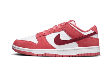 Nike Dunk Low Valentine's Day lateral