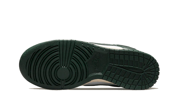 Nike Dunk Low Vintage Green sole