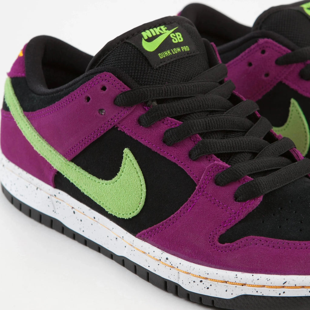 Nike SB Dunk Low Pro ACG Terra Red Plum - SKU: BQ6817-501