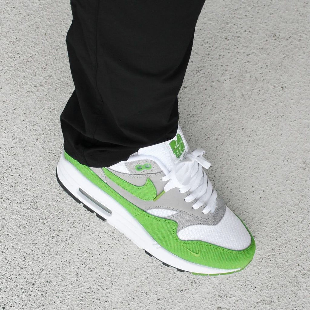 Nike Air Max 1 Patta 20th Anniversary Chlorophyll on feet  1