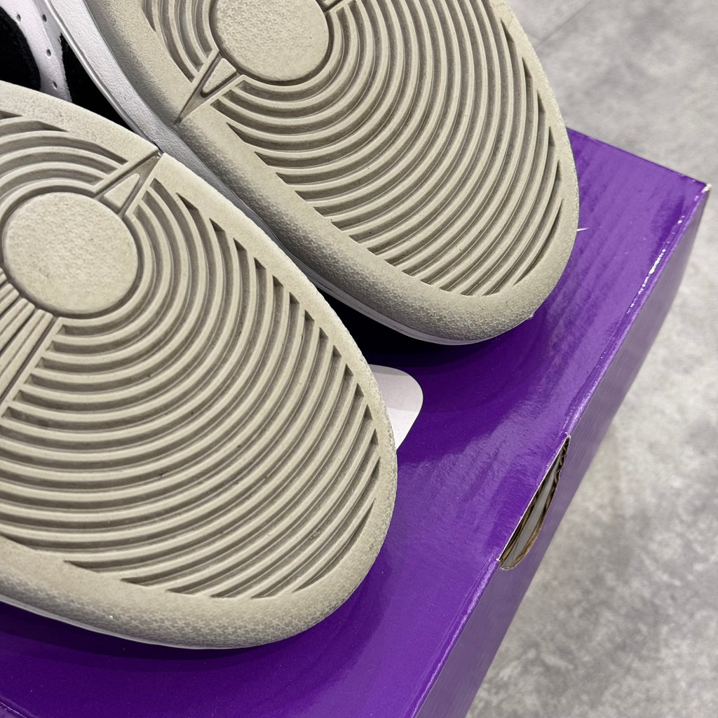 Nike SB Dunk Low Chlorophyll (43) - Usado