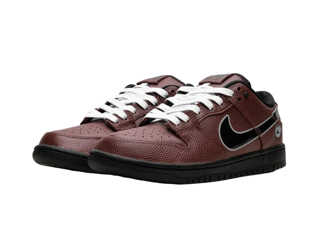 Nike SB Dunk Low Limosine Skateboards