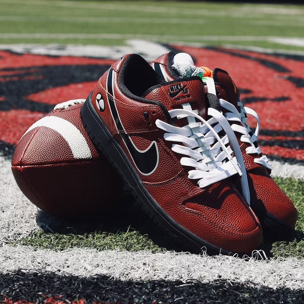 Nike SB Dunk Low Limosine Skateboards