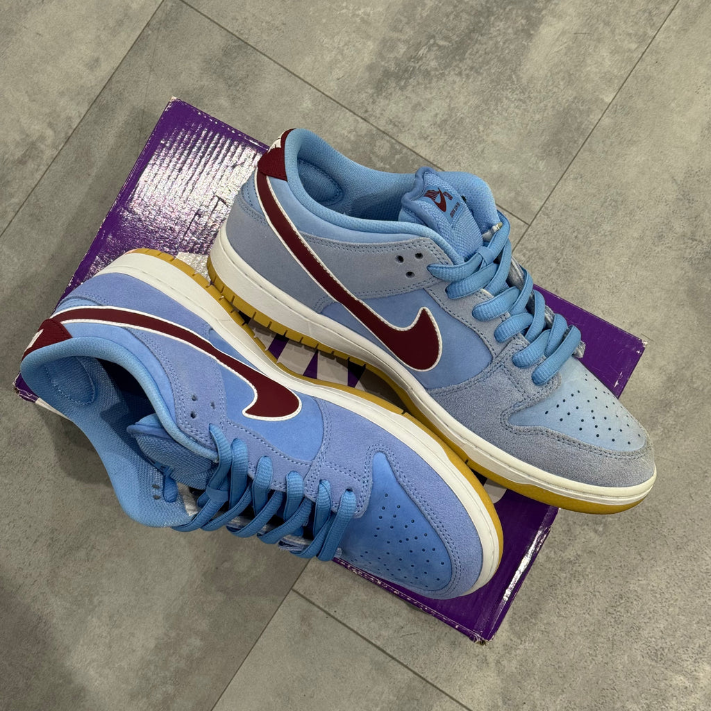 Nike SB Dunk Low Philadelphia Phillies (42) - Usado. Sneakers usados CollectKicks