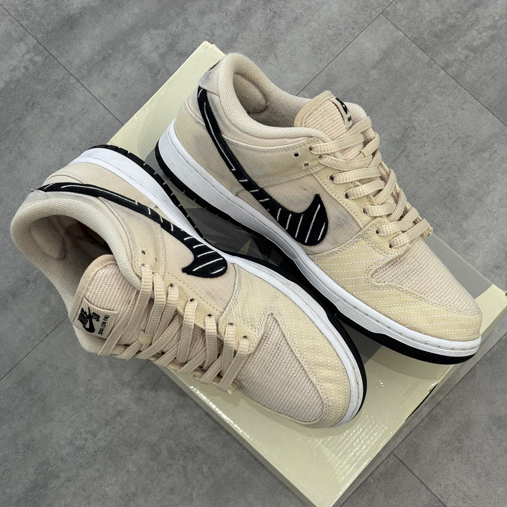 Nike SB Dunk Low x Albino & Preto 'Fossil' (44) - Usado