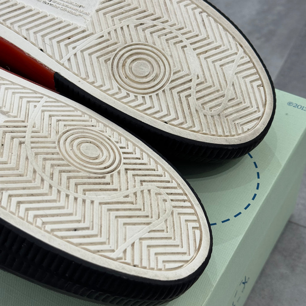 OFF-WHITE Vulc Low Black White Arrow (43) - Usado