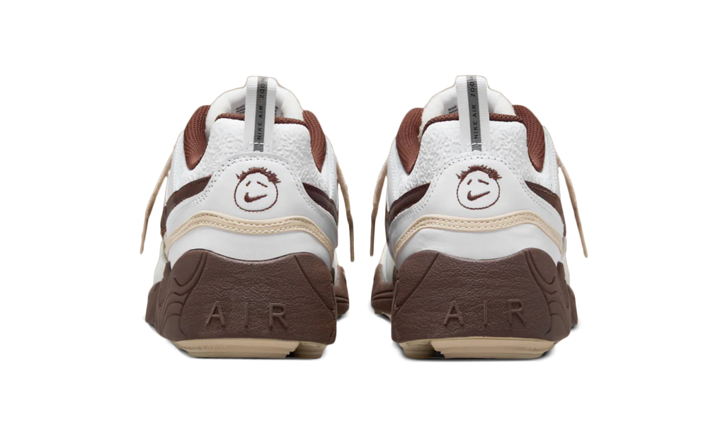 Nike Zoom Field Jaxx
Travis Scott Light Chocolate