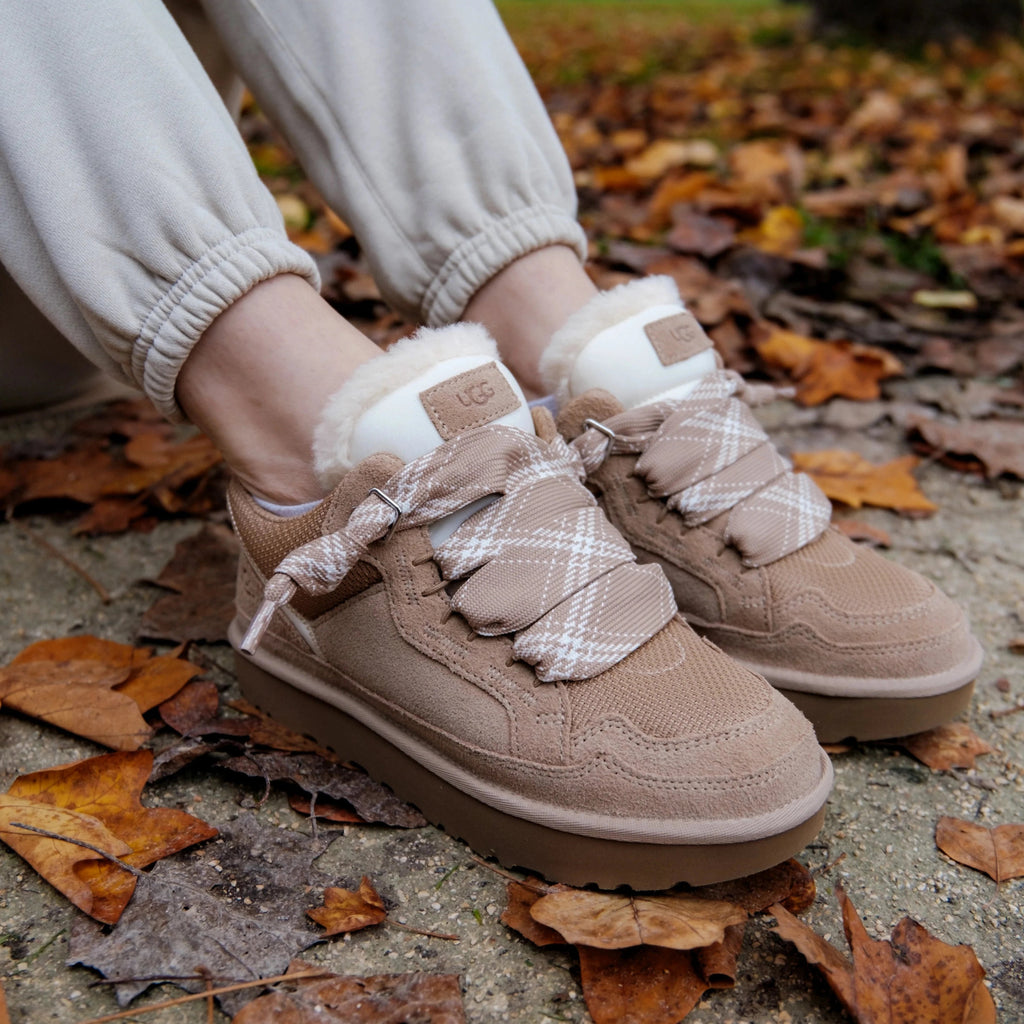 UGG Lowmel Sand 1144032-SAN – sneaker autêntico da CollectKicks