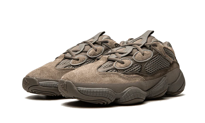 Yeezy 500 Clay Brown frontal image