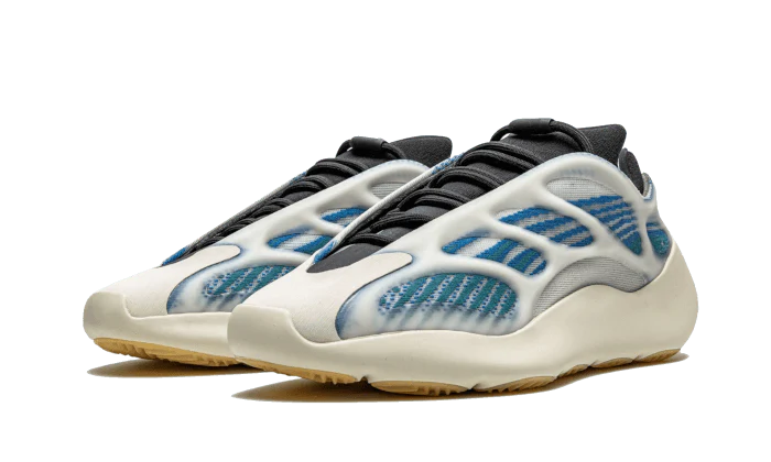 Yeezy 700 V3 Kyanite frontal image