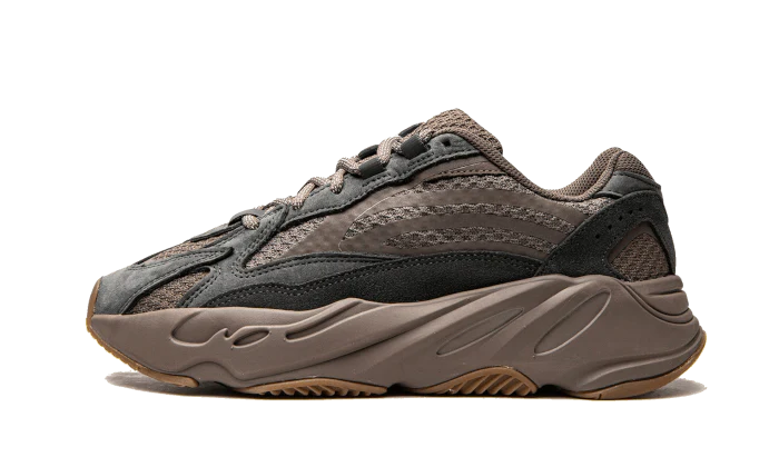 Yeezy Boost 700 V2 Mauve lateral image