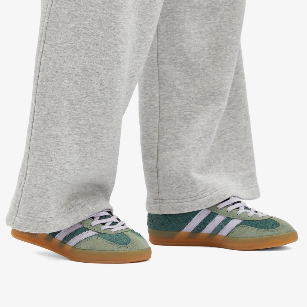 Adidas Gazelle Indoor Mineral Green Silver Dawn  – sneaker autêntico da CollectKicks