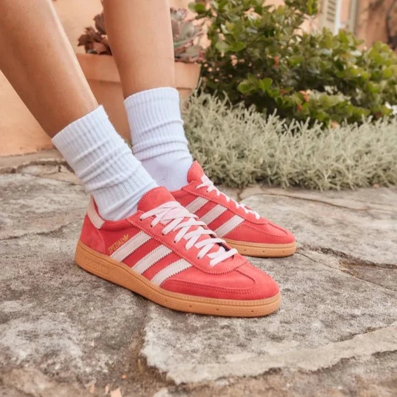 Adidas Handball Spezial Bright Red Clear Pink  – sneaker autêntico da CollectKicks