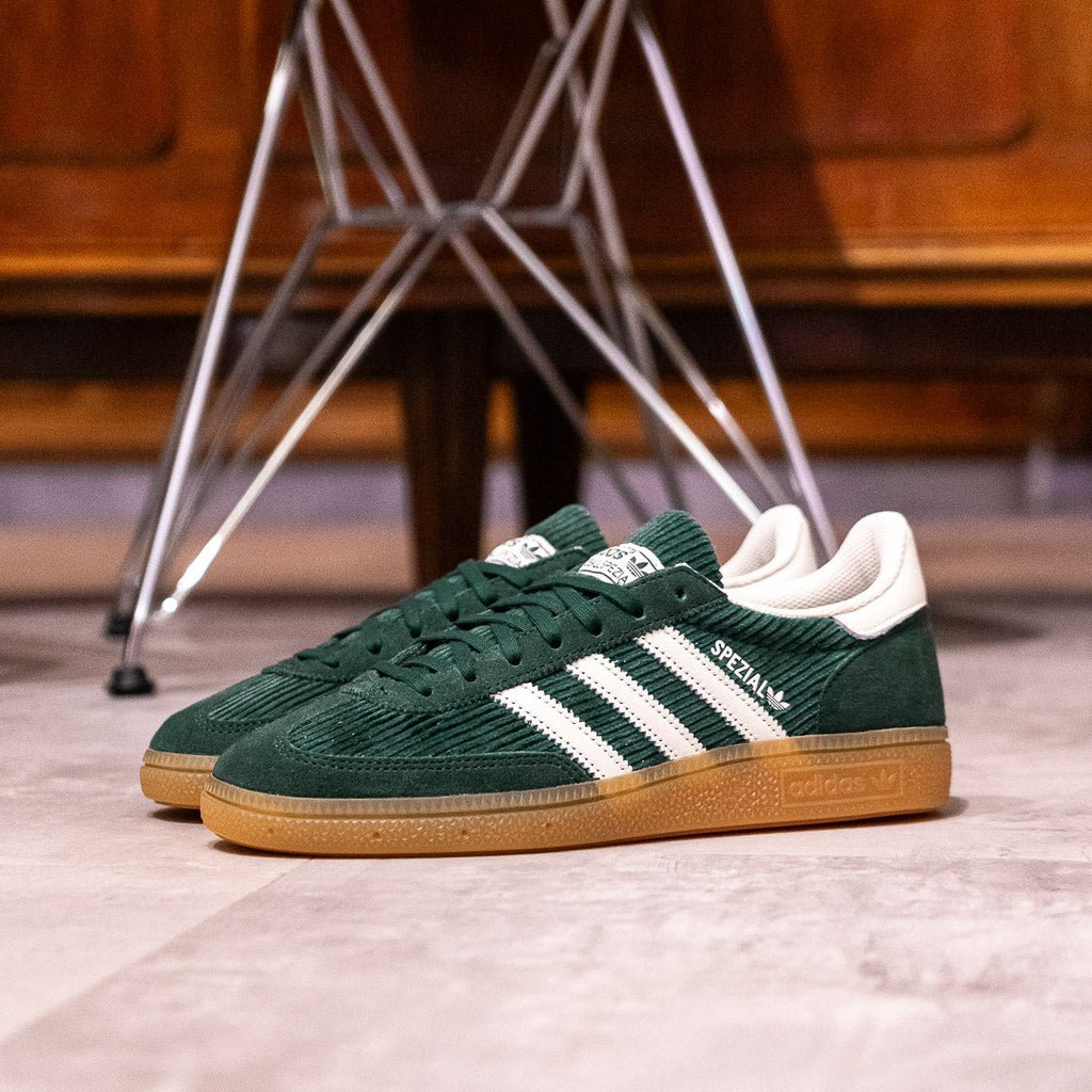 Adidas Handball Spezial Corduroy Mineral Green  – sneaker autêntico da CollectKicks