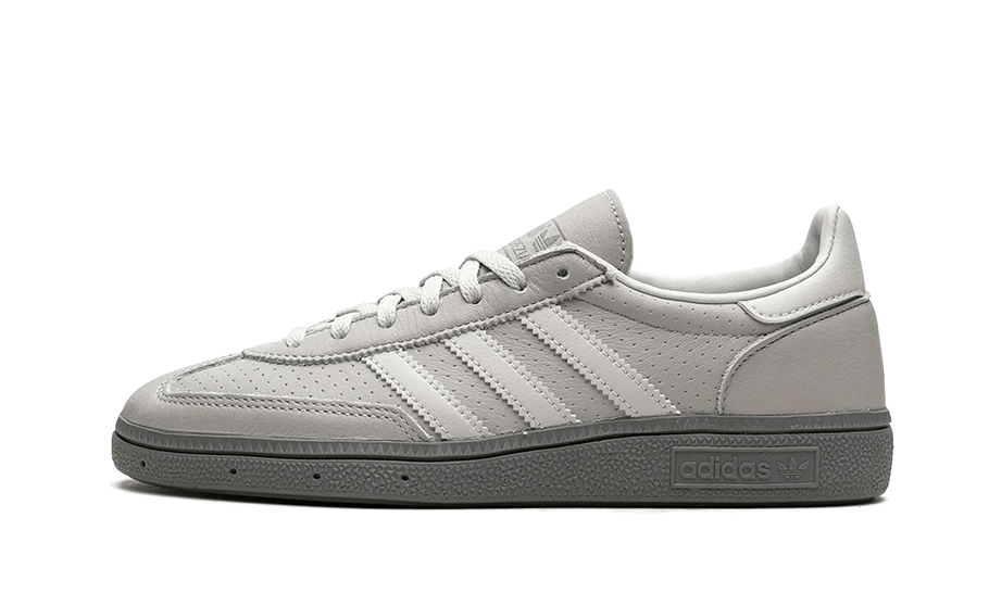 Adidas Handball Spezial Triple Grey IE9840 – sneaker autêntico da CollectKicks