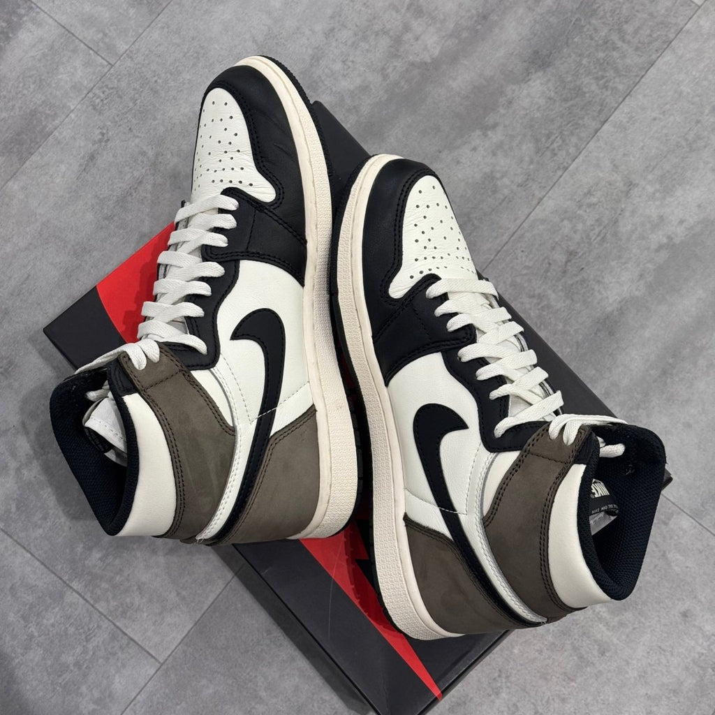 Air Jordan 1 Retro High Dark Mocha (41) - Usado  – sneaker autêntico da CollectKicks