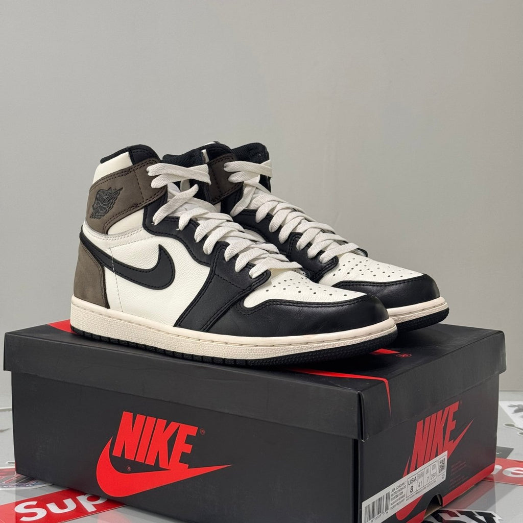 Air Jordan 1 Retro High Dark Mocha (41) - Usado  – sneaker autêntico da CollectKicks