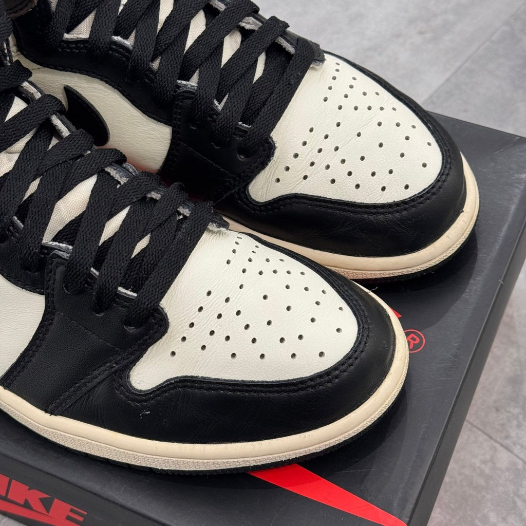 Air Jordan 1 Retro High Dark Mocha (41) - Usado  – sneaker autêntico da CollectKicks
