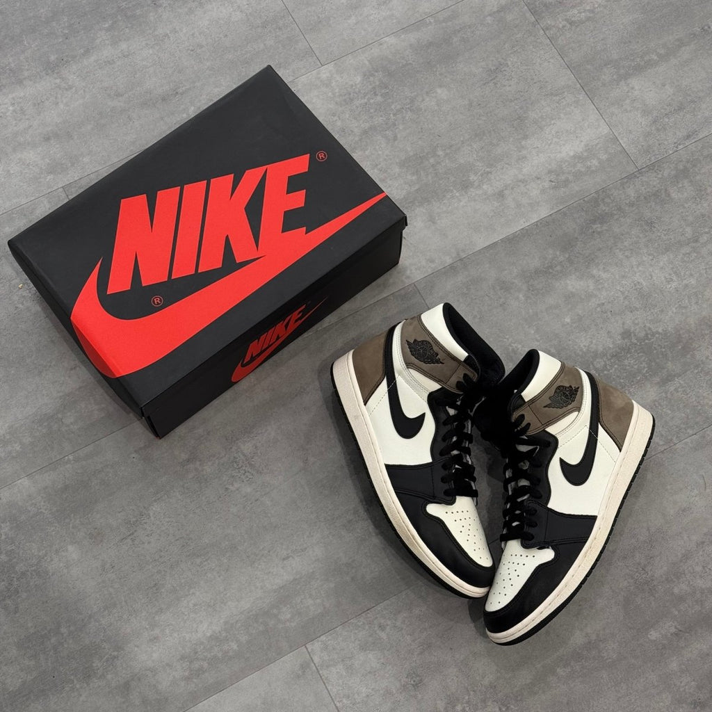 Air Jordan 1 Retro High Dark Mocha (44.5) - Usado  – sneaker autêntico da CollectKicks