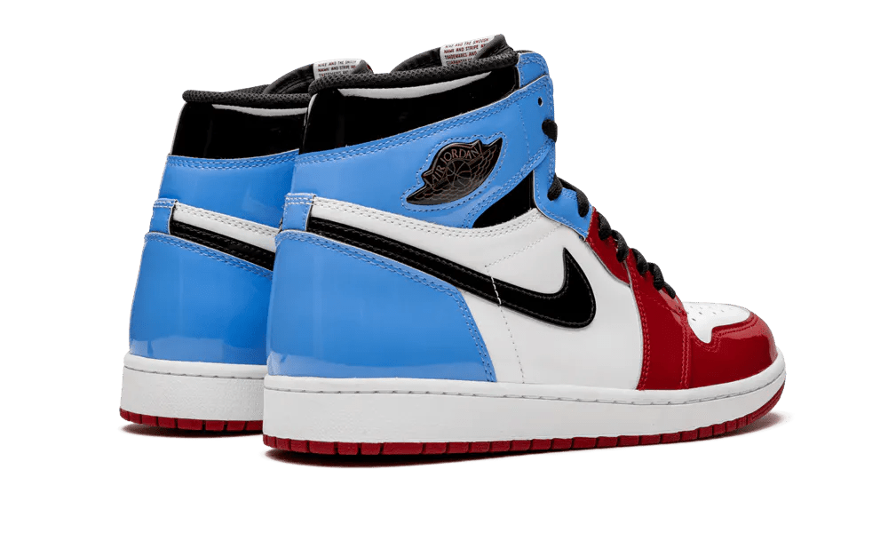 Air Jordan 1 Retro High Fearless UNC Chicago CK5666-100 – sneaker autêntico da CollectKicks