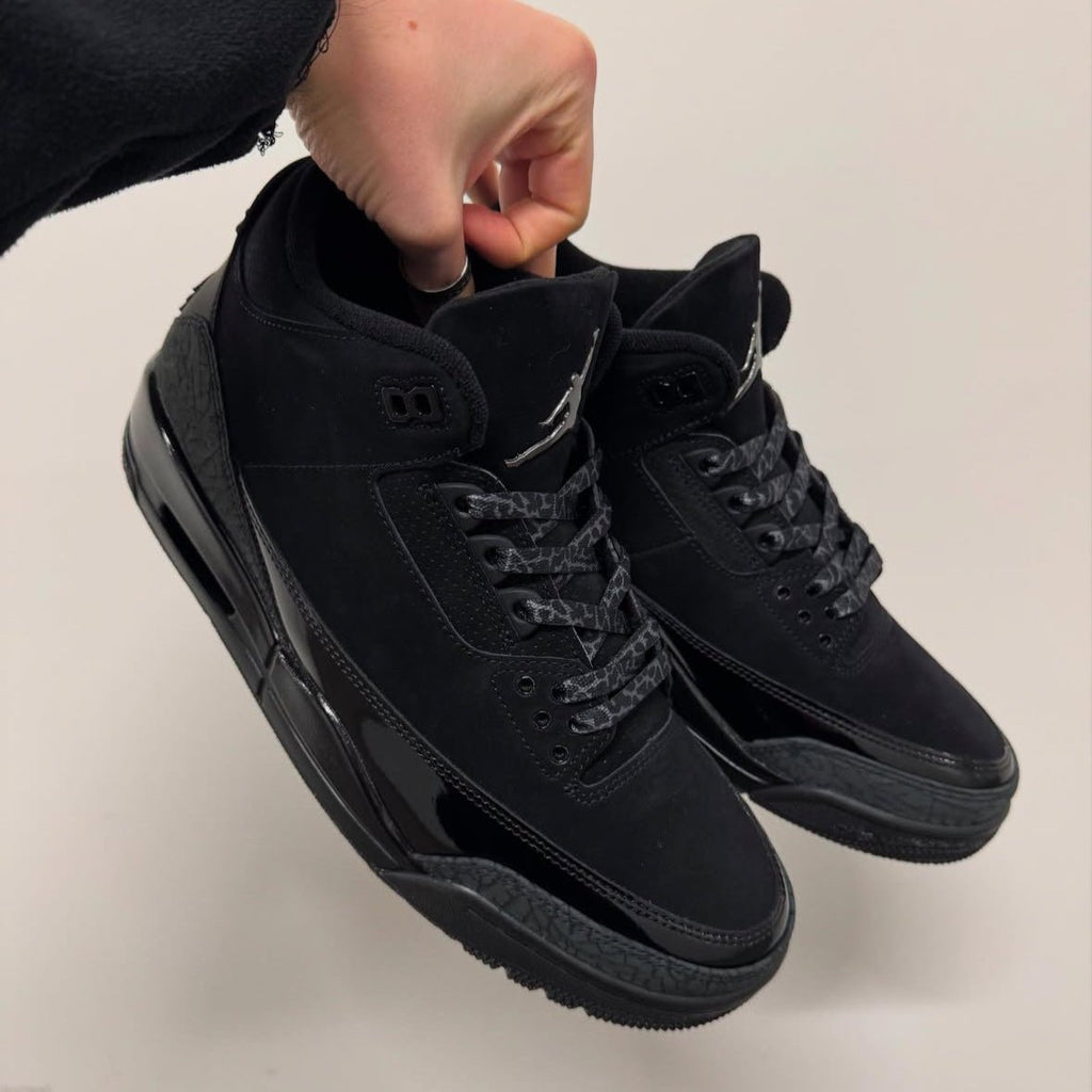 Air Jordan 3 Retro Black Cat  – sneaker autêntico da CollectKicks