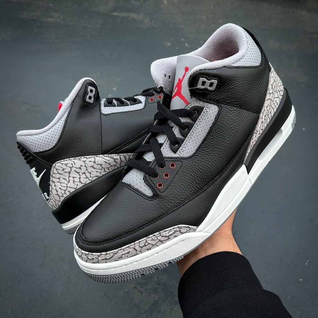 Air Jordan 3 Retro OG Black Cement (2024)  – sneaker autêntico da CollectKicks