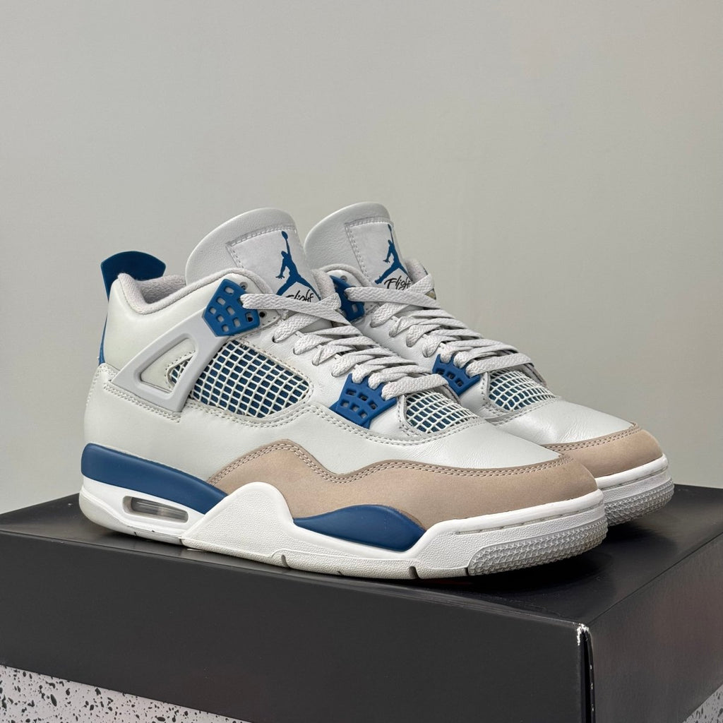 Air Jordan 4 Retro Military Blue (43) - Usado  – sneaker autêntico da CollectKicks