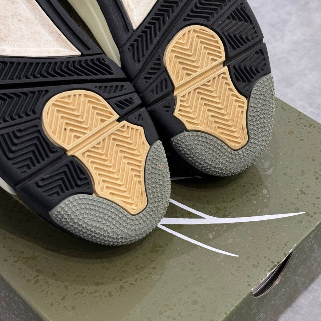 Air Jordan 4 Retro SE Craft Medium Olive (40) - Usado  – sneaker autêntico da CollectKicks