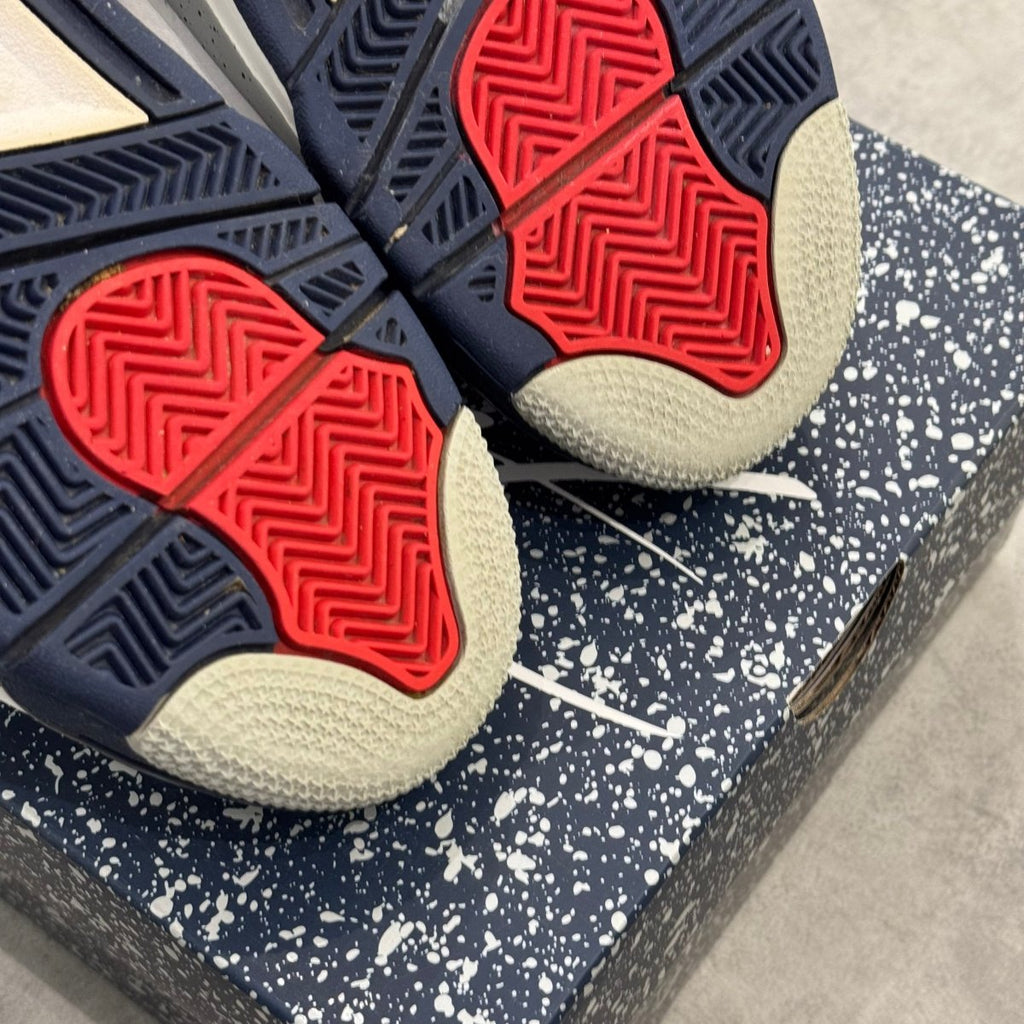 Air Jordan 4 Retro White Midnight Navy (42) - Usado  – sneaker autêntico da CollectKicks